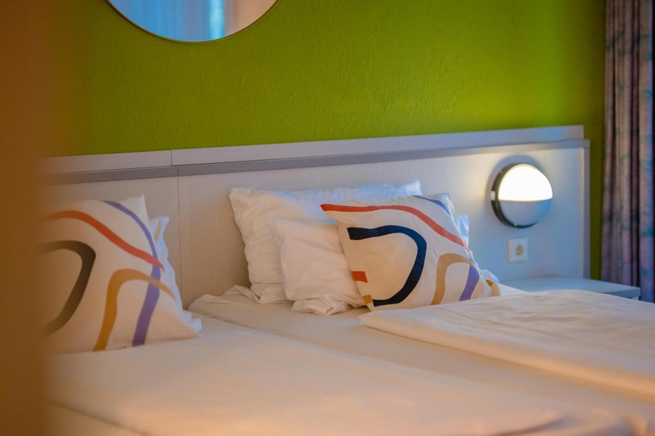 Hessenland Hotel Kassel Innenstadt By Stay Awesome Exterior photo