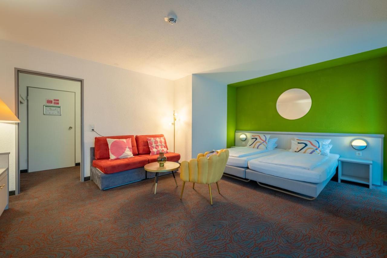 Hessenland Hotel Kassel Innenstadt By Stay Awesome Exterior photo